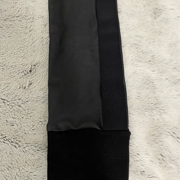 David Lerner faux leather leggings - Picture 3 of 13